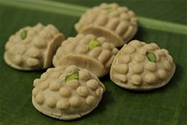 GANGURAM NOLEN GURER AATA SANDESH KADAPAK 400 GMS